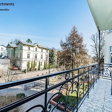 Baltic - Carmen Daire *